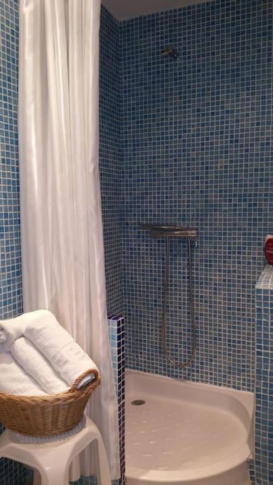Seafront Apartment With Open-Air Heated Pool Fuengirola Ngoại thất bức ảnh