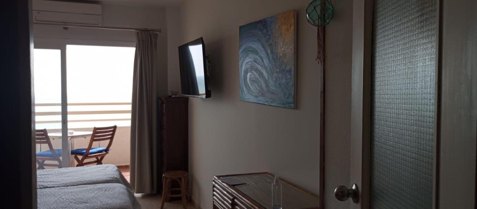 Seafront Apartment With Open-Air Heated Pool Fuengirola Ngoại thất bức ảnh
